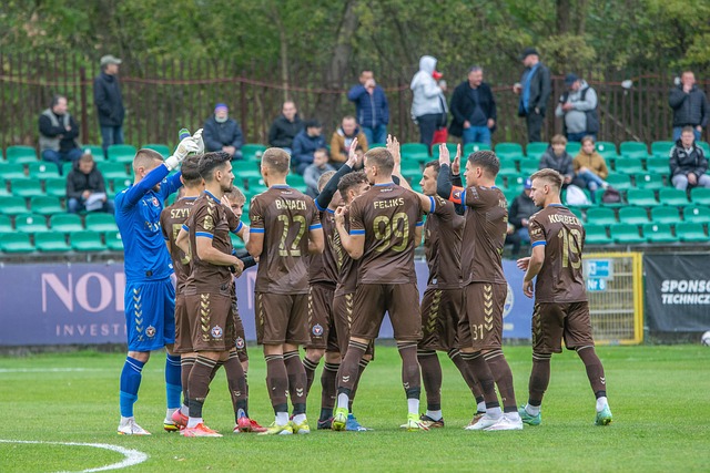 从而在比赛 从而在比赛